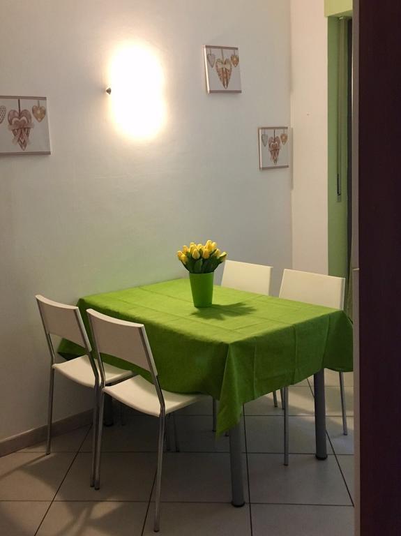 Casa Crissi Lägenhet Alba  Exteriör bild