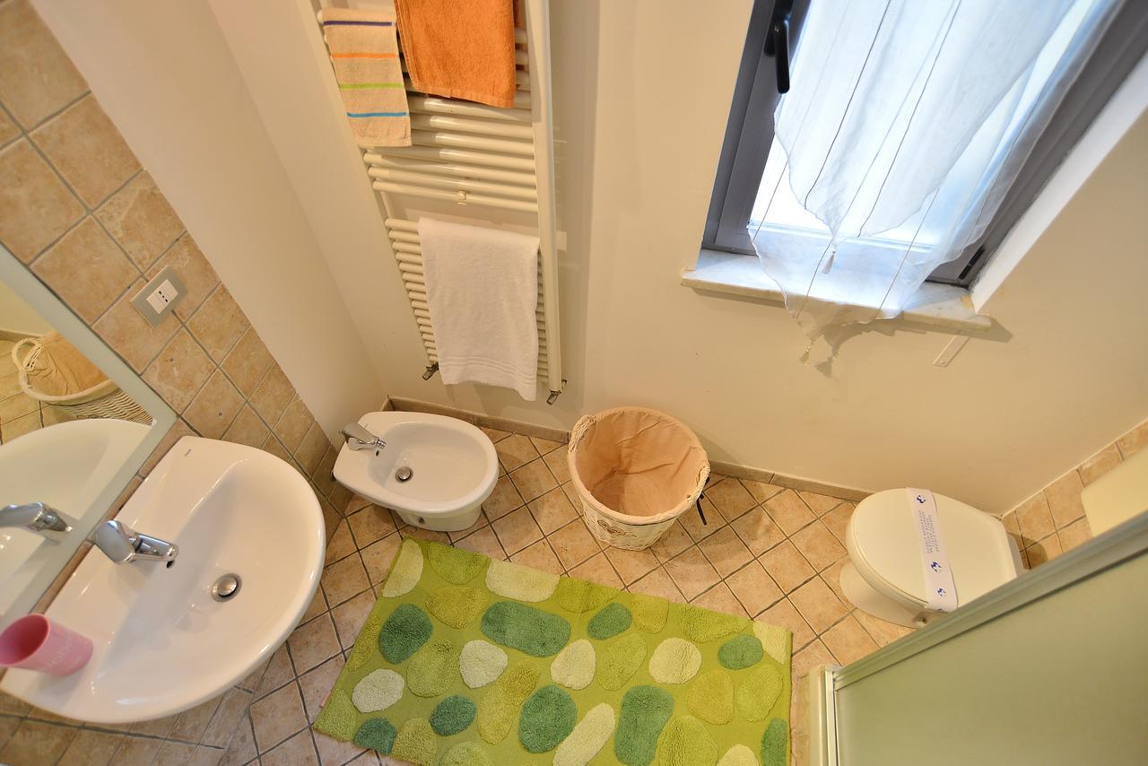 Casa Crissi Lägenhet Alba  Exteriör bild