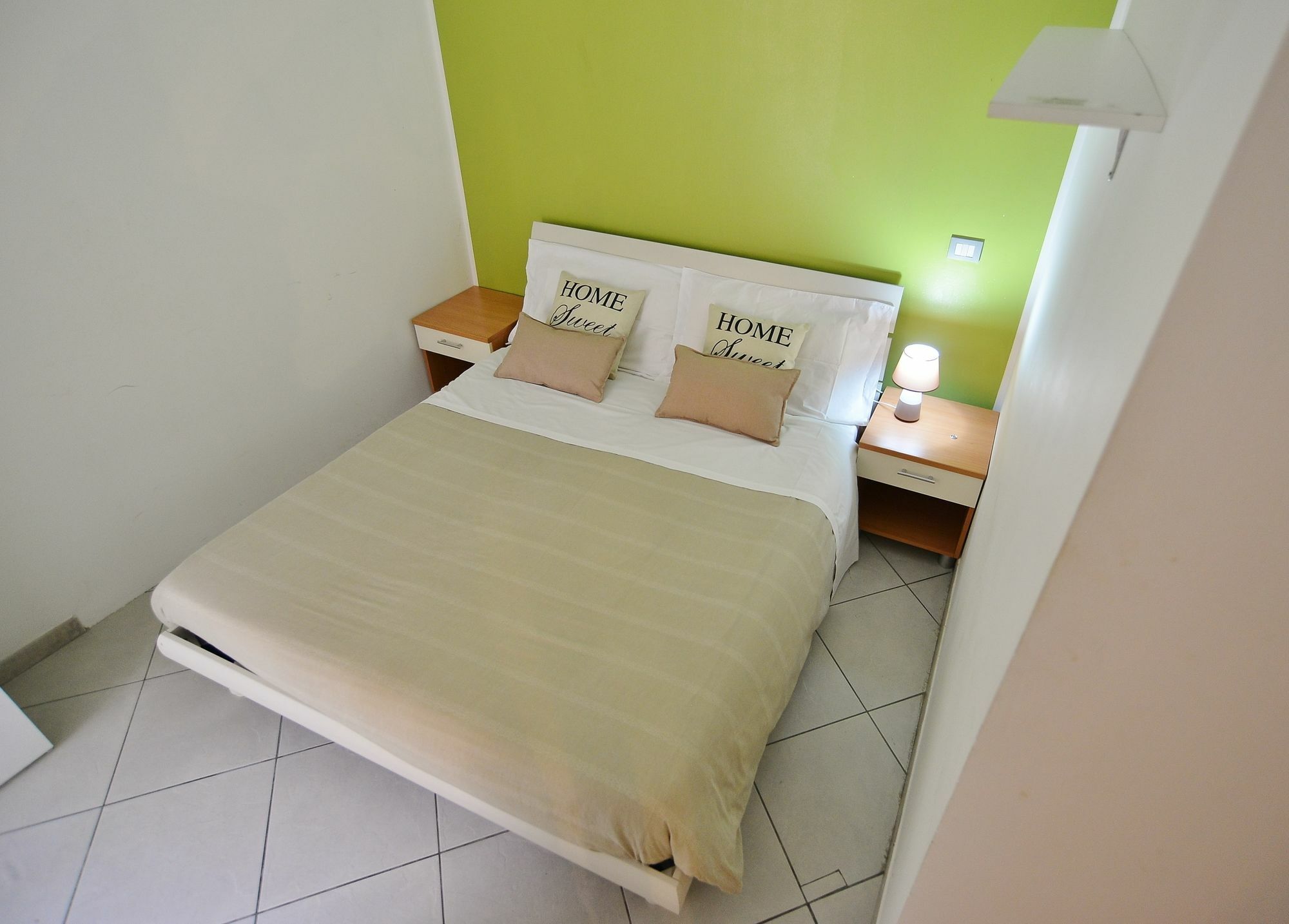 Casa Crissi Lägenhet Alba  Exteriör bild